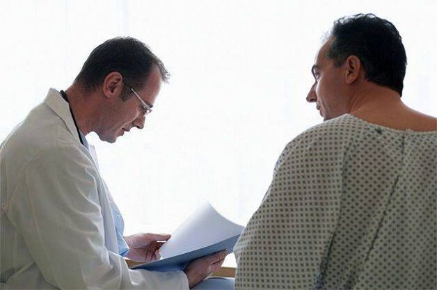 doctor prescribes medication for prostatitis to patient